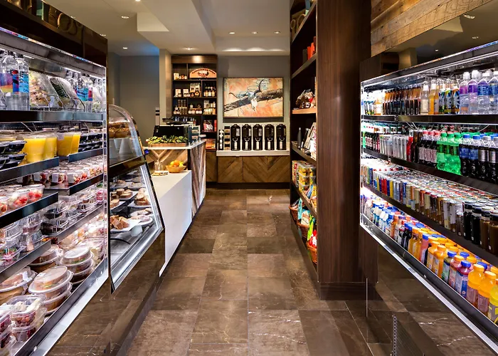 Best San Antonio Riverwalk Hotels with Balcony