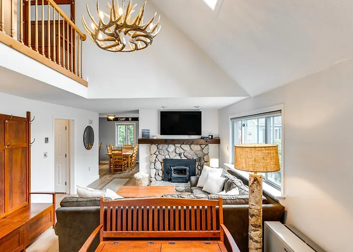 Top Accommodations near North Woodstock, NH