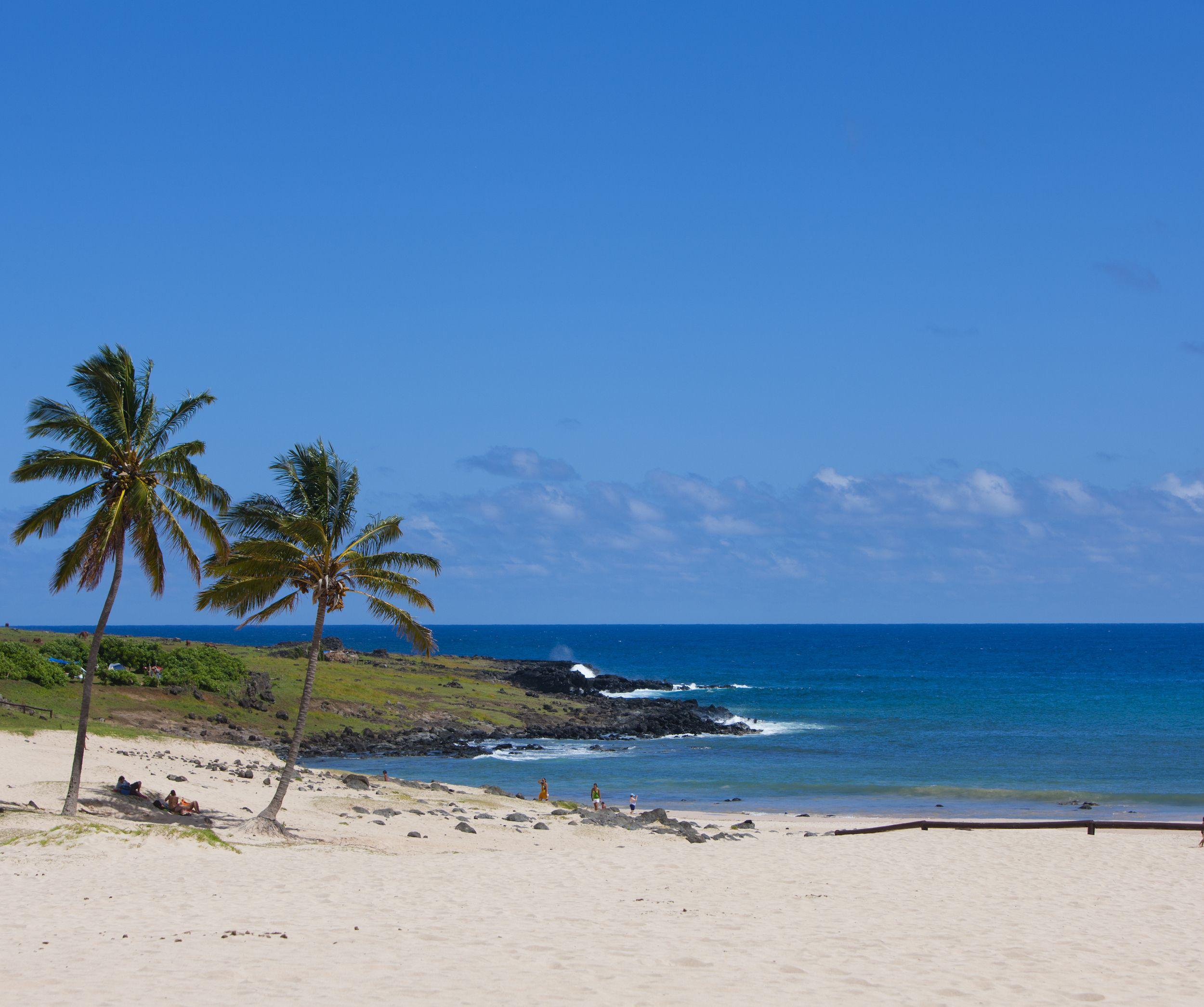 La spiaggia di Anakena, Isola di Pasqua  ©Eric Lafforgue/Lonely Planet
