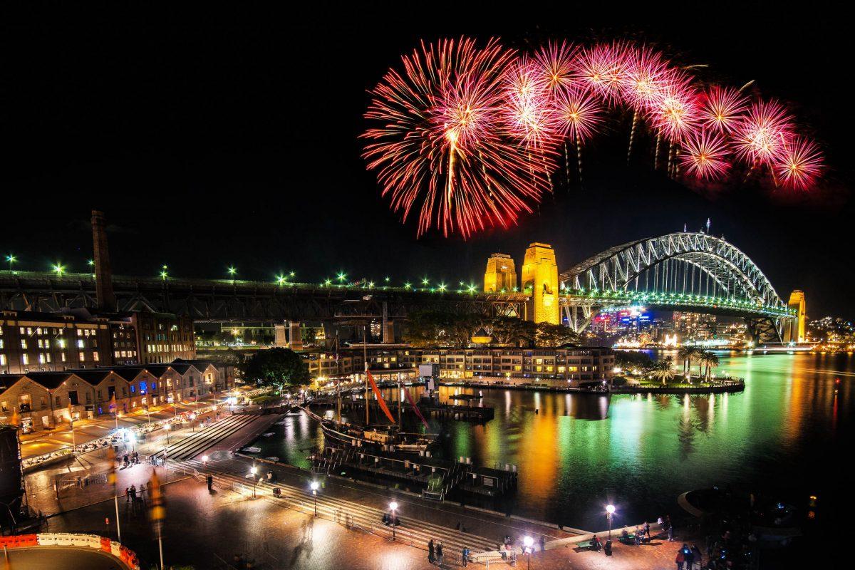 Sydney is the first metropolis in the world where the clock hand jumps to midnight on New Year's Eve, Australia - © harper kt / Shutterstock